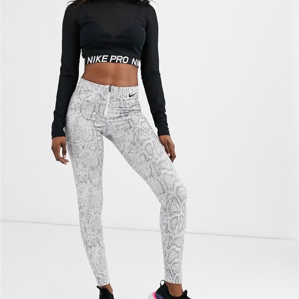 New Nike Python Pattern Print Black Gray Zip Up F… - image 1